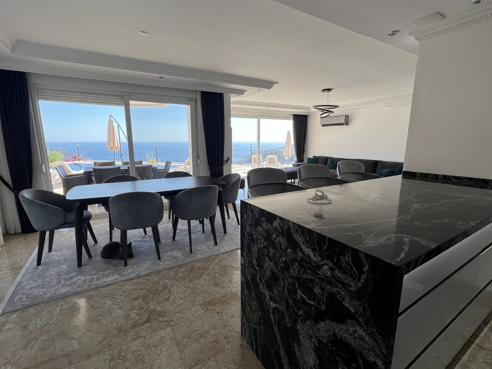 Küche und Essbereich Villa Alanya