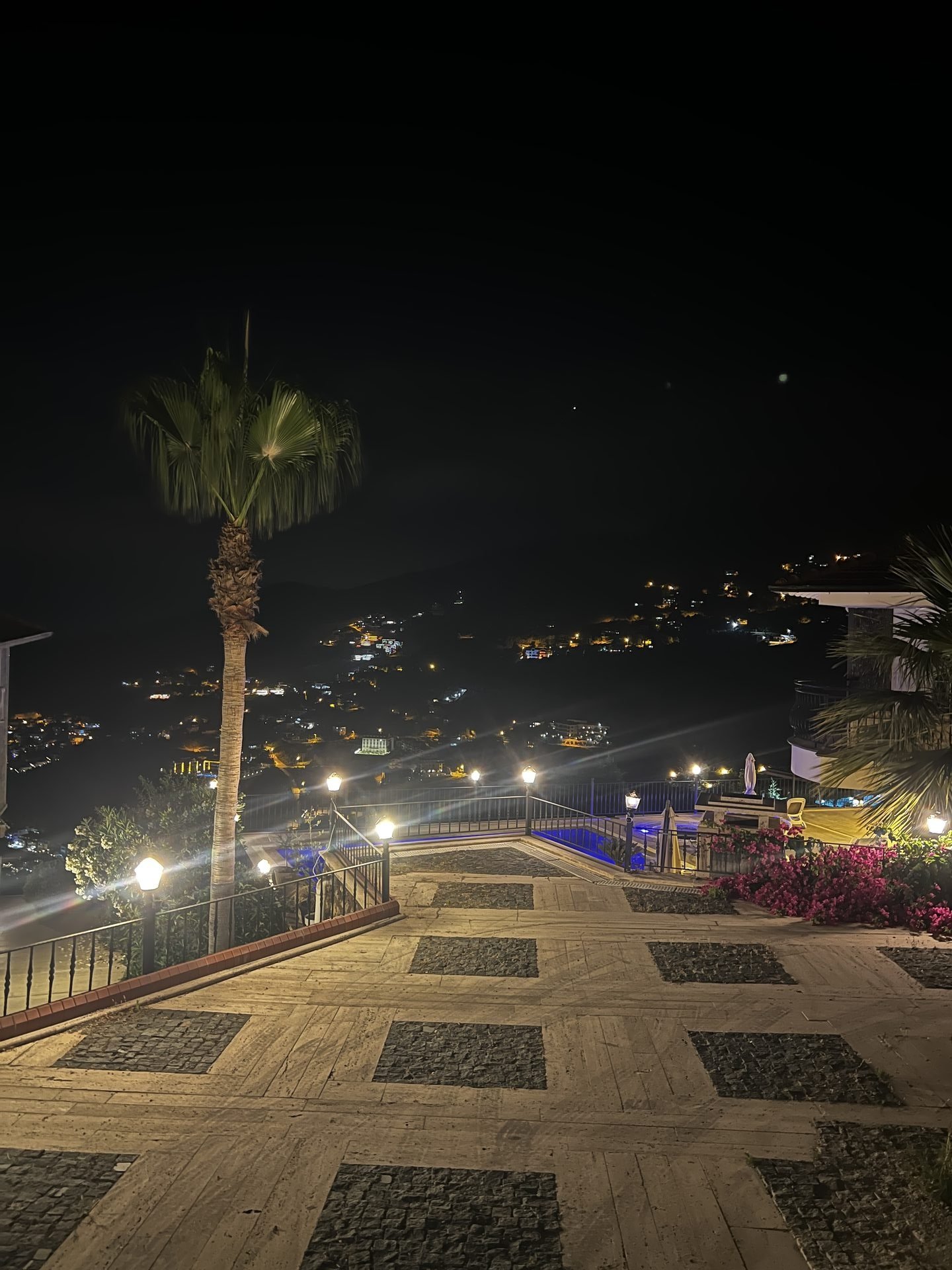 Parkplatz der Villa Bektaş Alanya